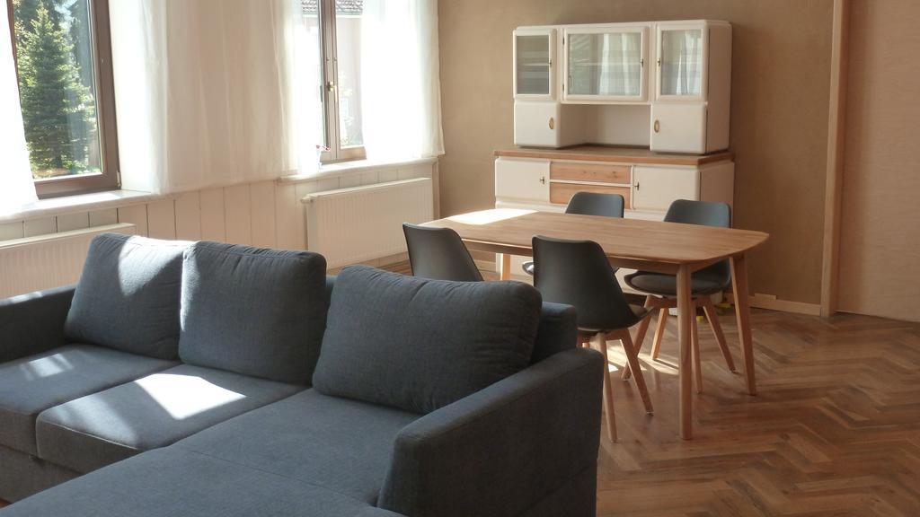 Apartament Alte Schule Tambach-Dietharz Zewnętrze zdjęcie